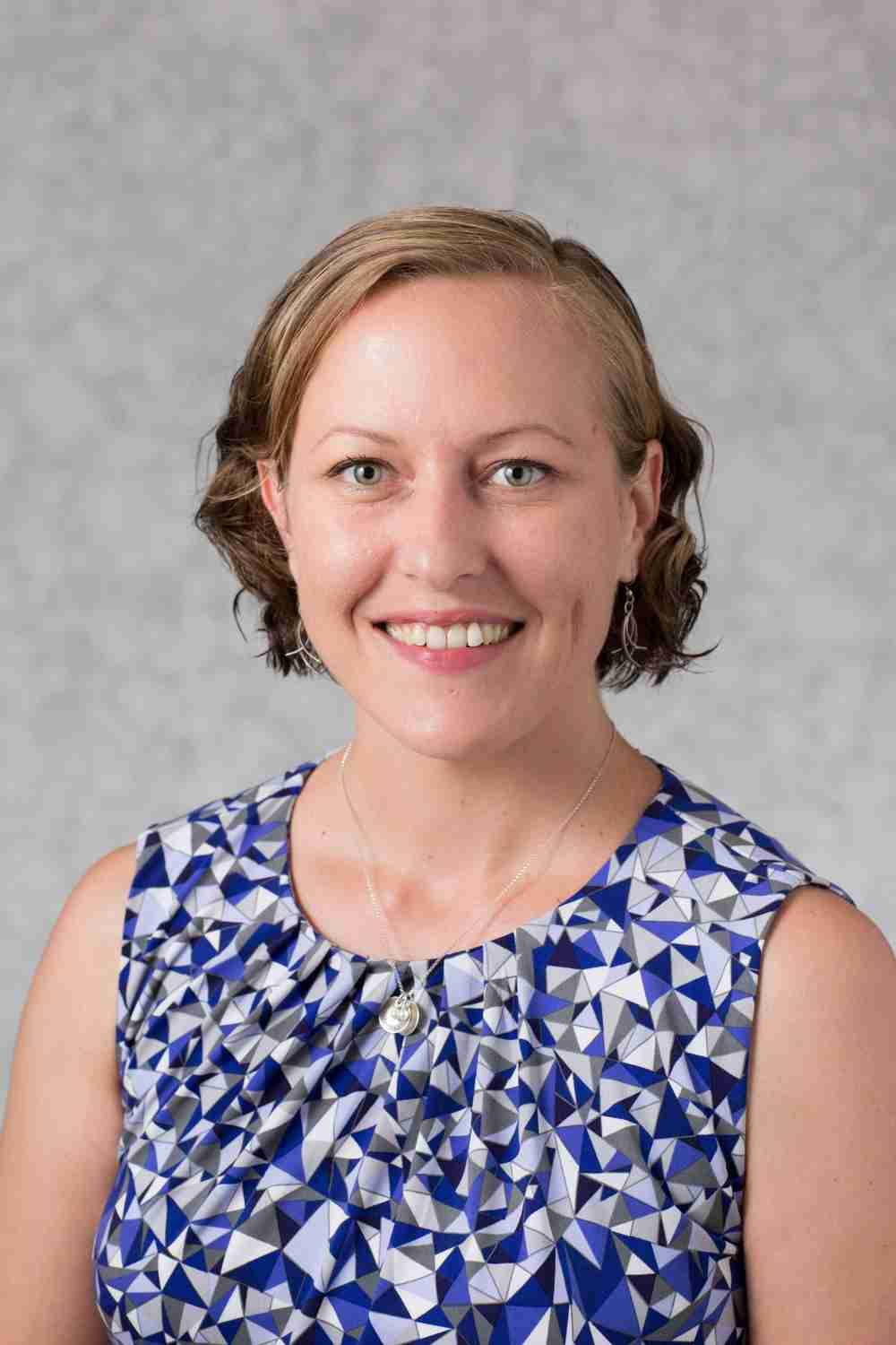 Tessa Jordan, Ph.D. honored with outstanding Academic Advising & Student Services Award